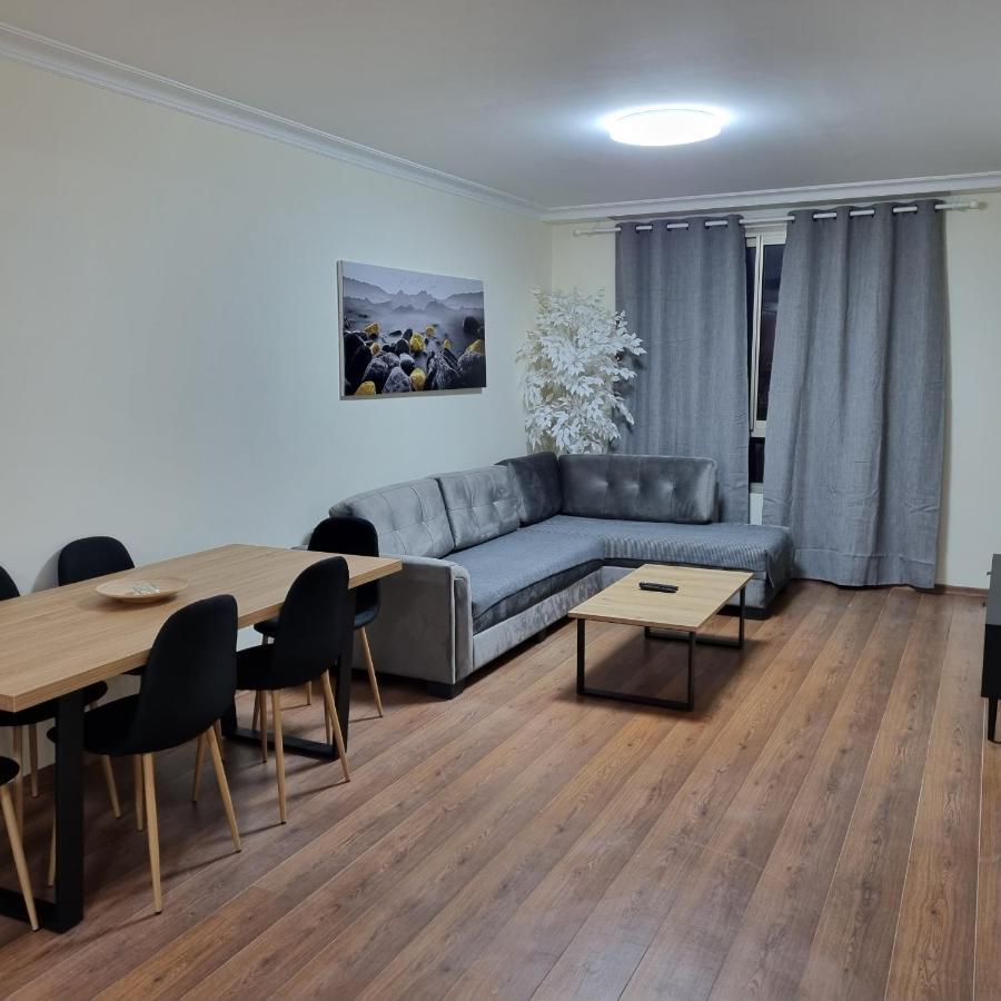 Apartamento בניין אלמוג - מגדל הים Haifa Exterior foto