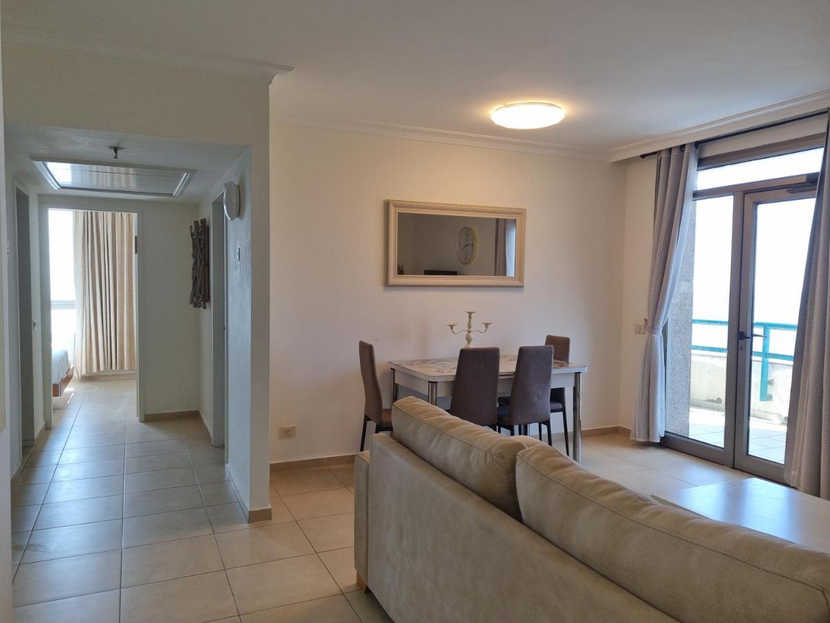 Apartamento בניין אלמוג - מגדל הים Haifa Exterior foto