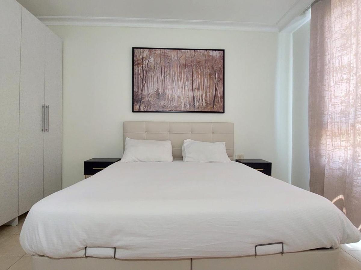 Apartamento בניין אלמוג - מגדל הים Haifa Exterior foto